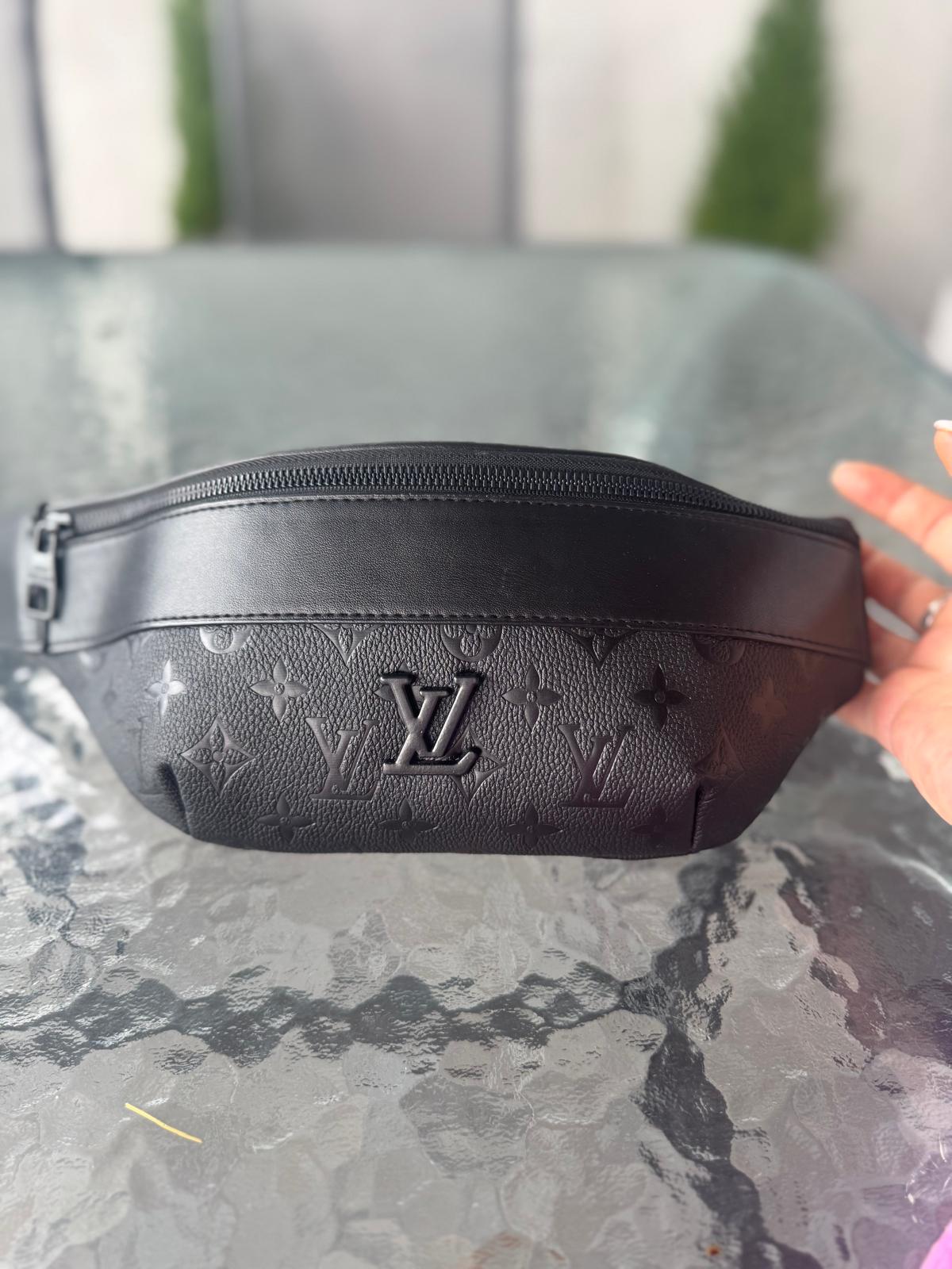 Louis vuitton ( dark edition)