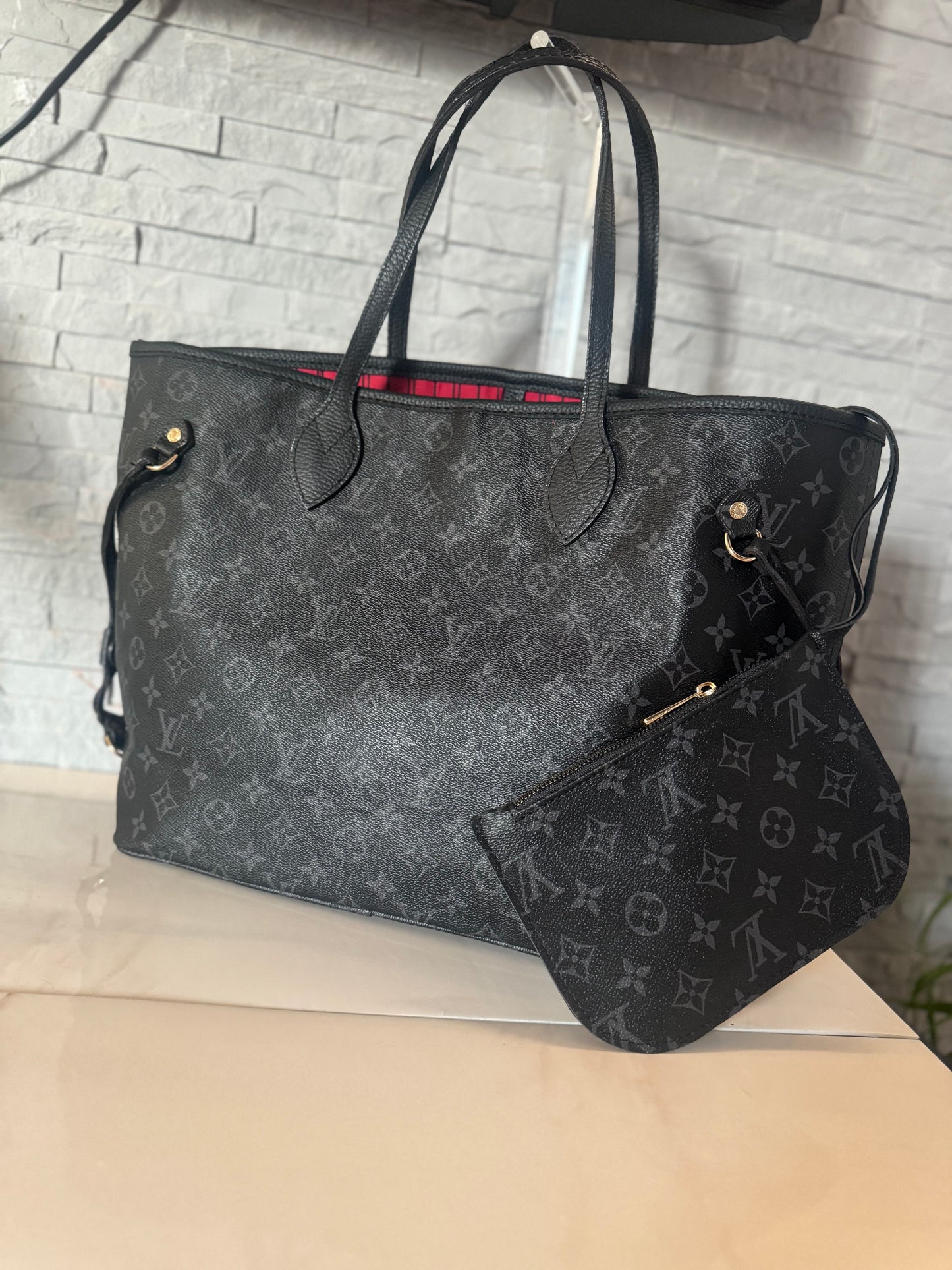 Louis vuitton neverfull (novi modeli)