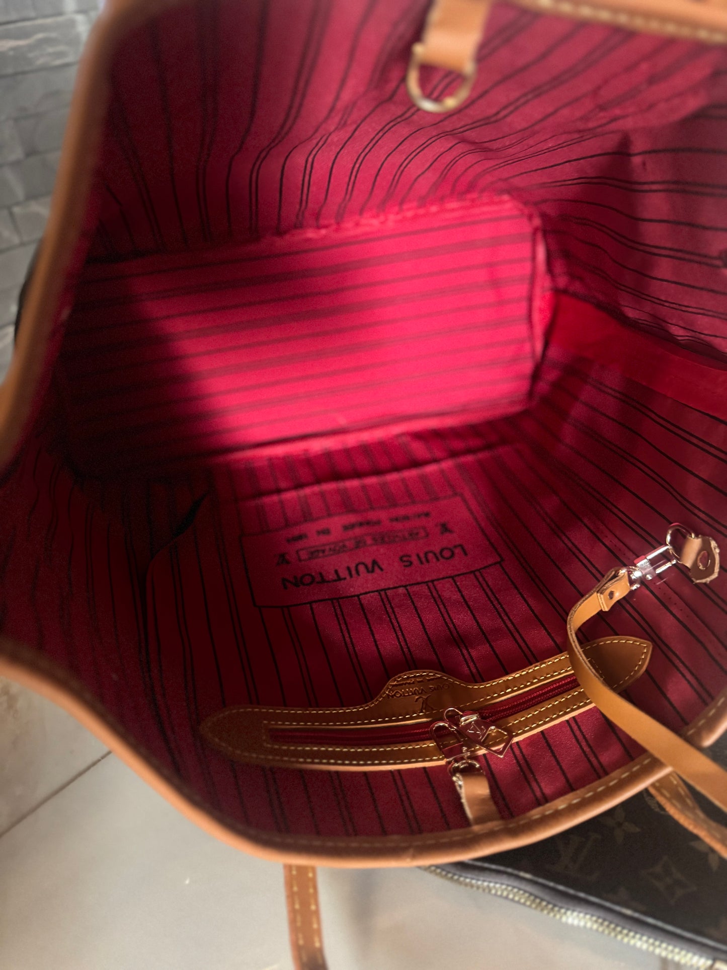 Louis vuitton neverfull (novi modeli)