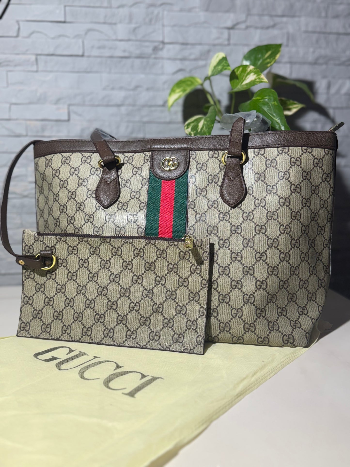 Gucci neverfull