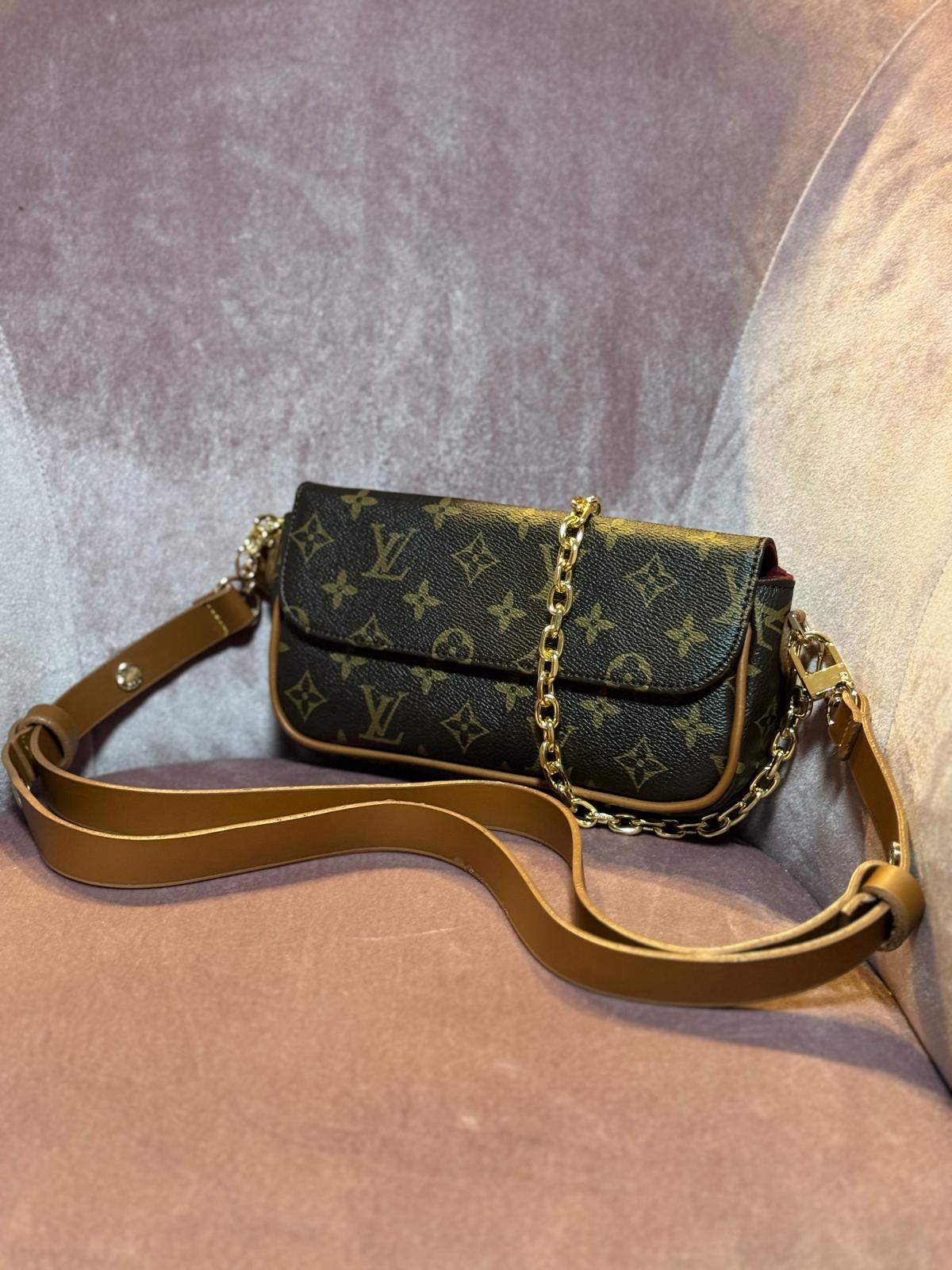 Louis Vuitton "IVY" Torbice