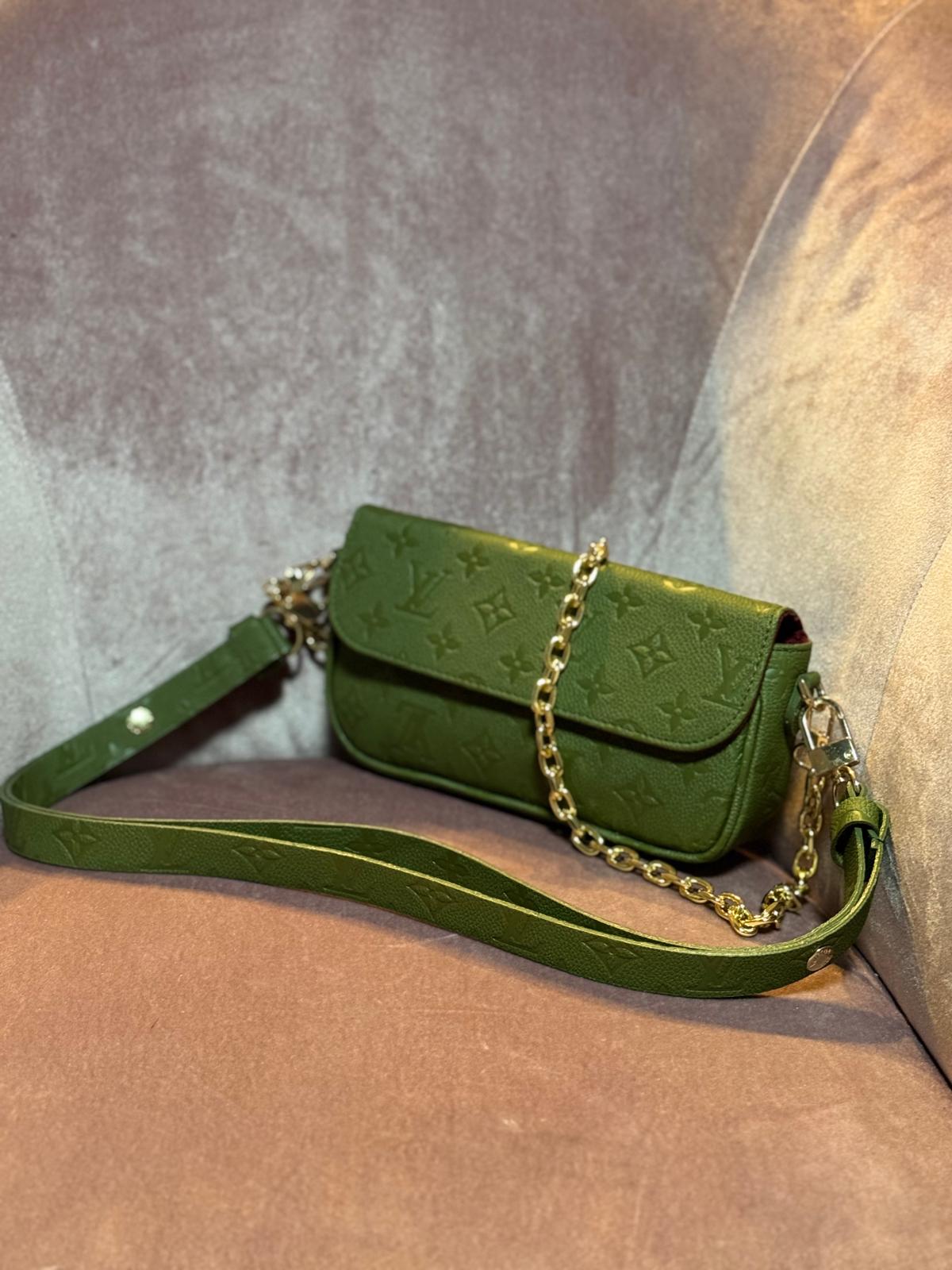 Louis Vuitton "IVY" Torbice