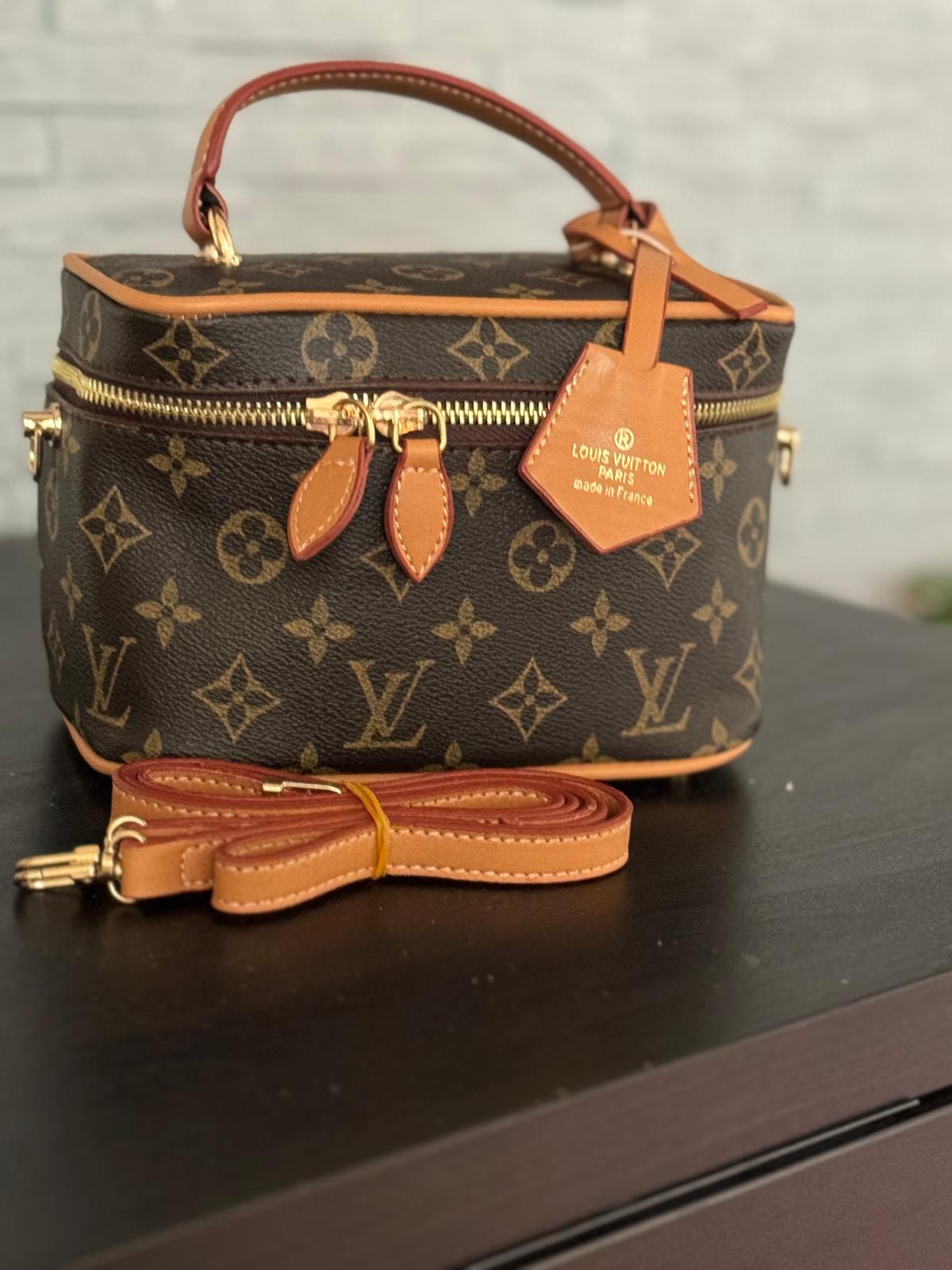 Louis vuitton monogram venus bag