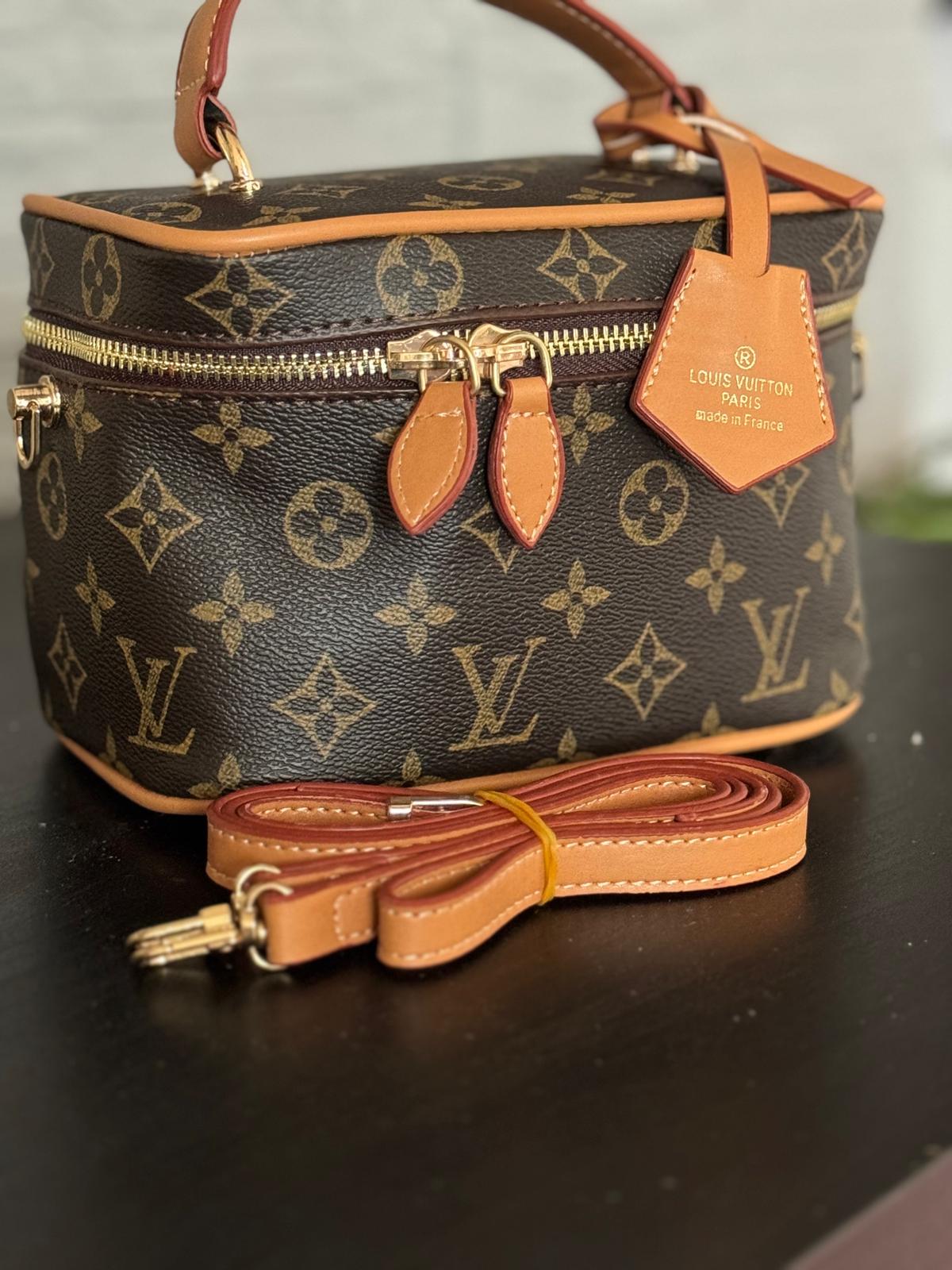 Louis vuitton monogram venus bag
