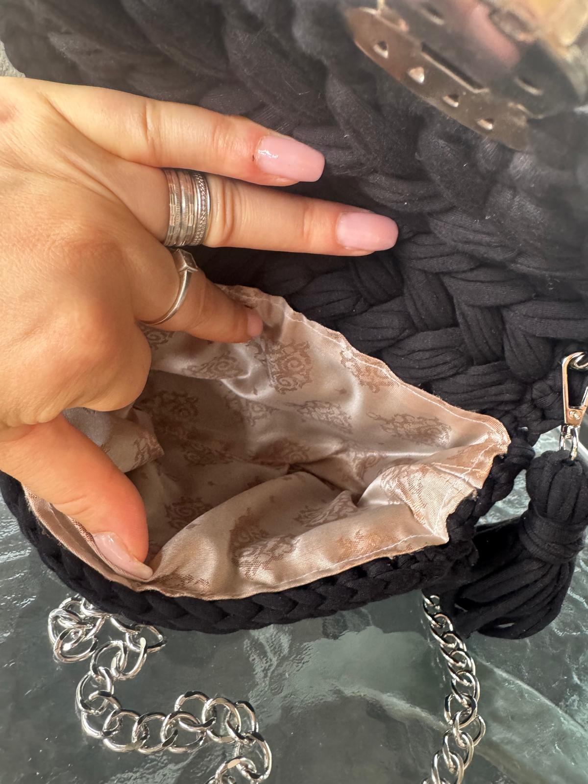 Torbica ručni rad - crna