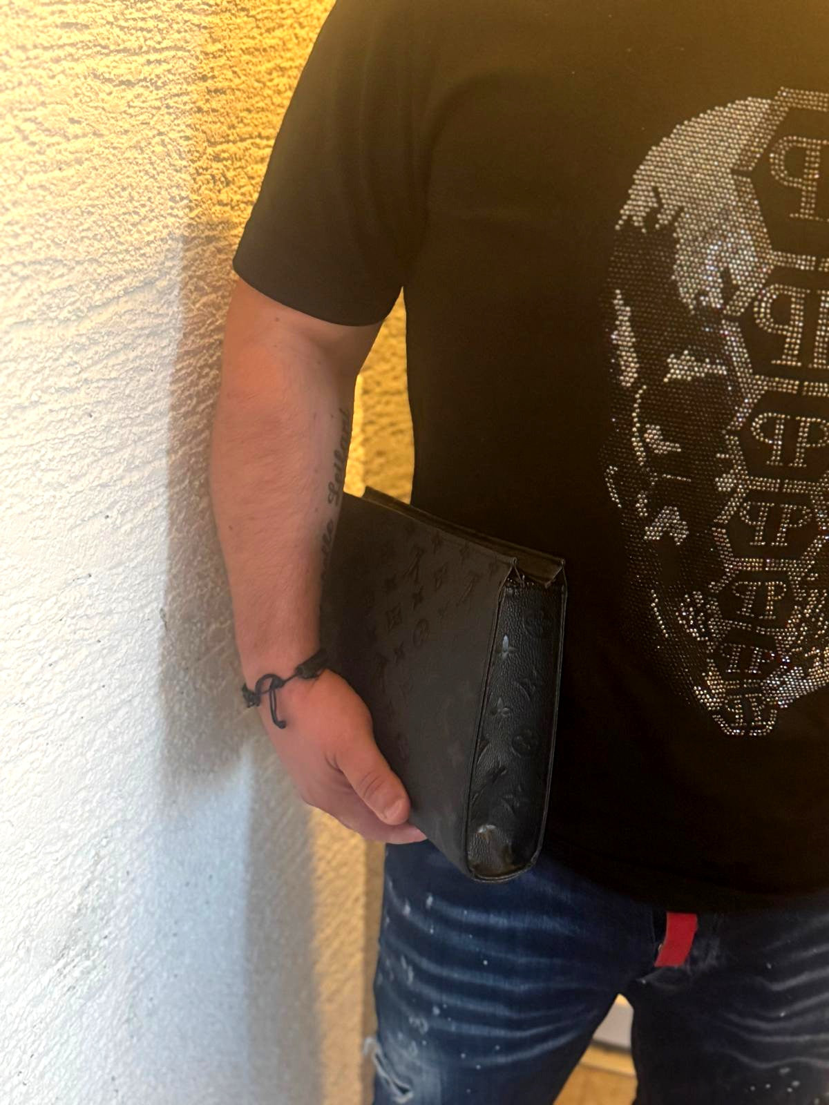 Ručna torbica Louis Vuitton ELEGANCIJA