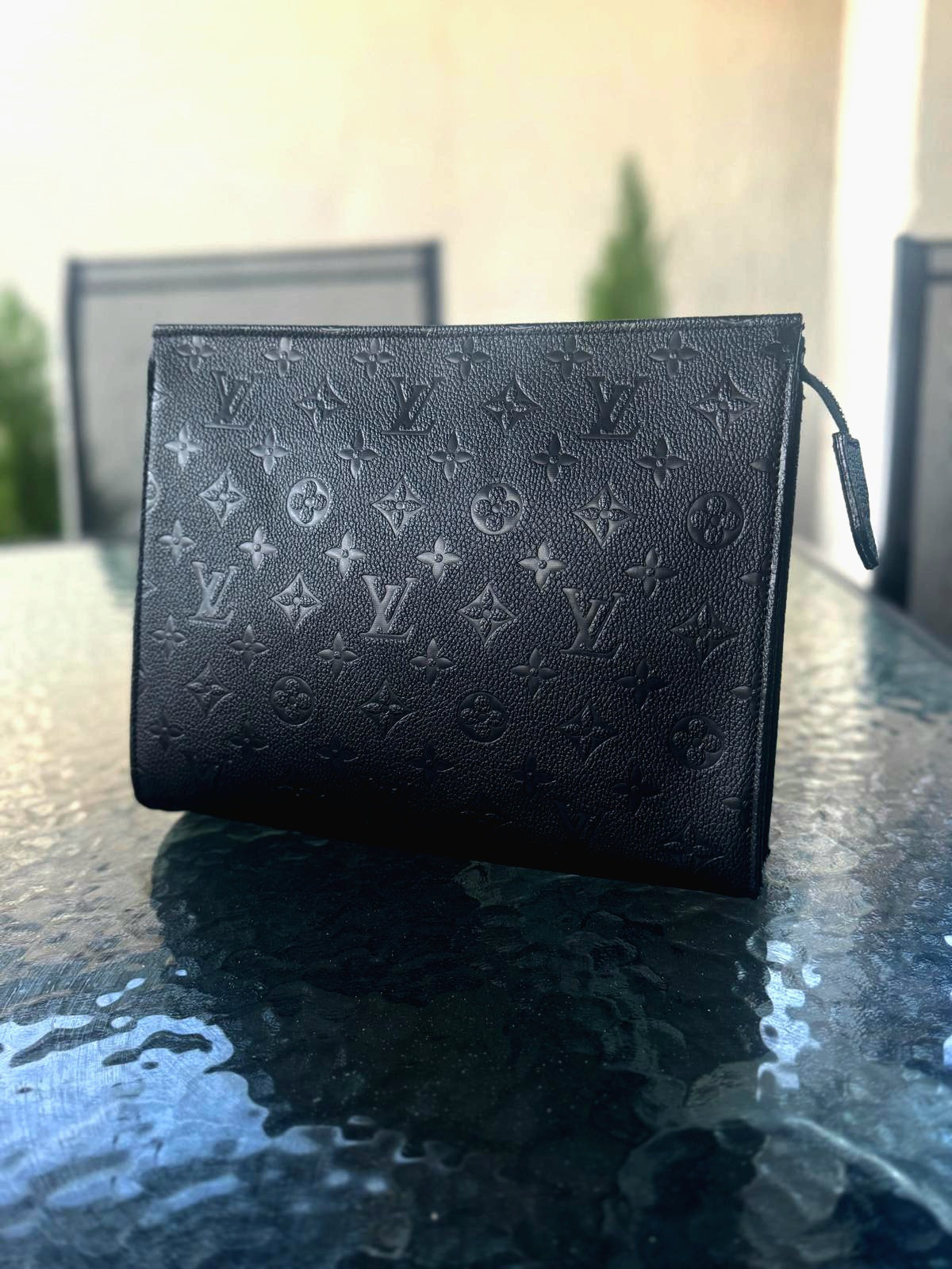 Ručna torbica Louis Vuitton ELEGANCIJA