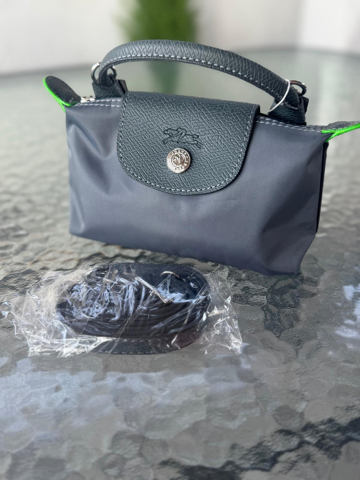 Longchamp XS modeli ( Sa kožnim remenom )