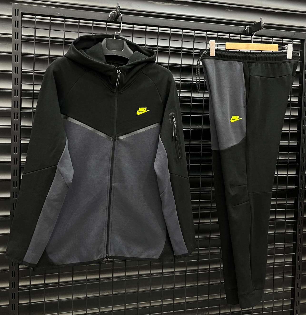 Nike tech fleece