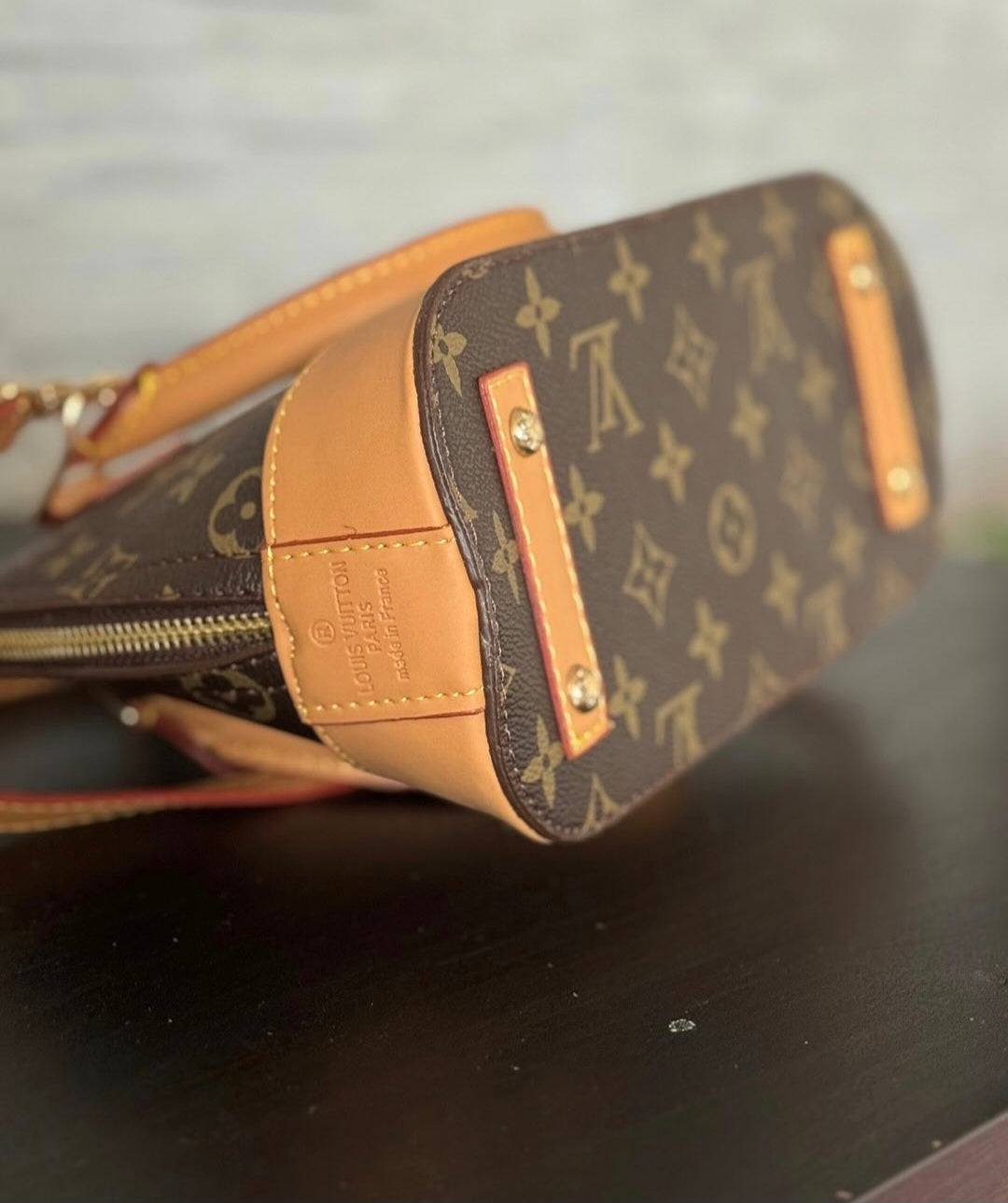 Louis Vuitton Alma