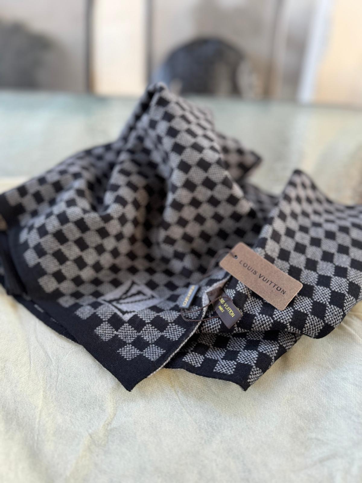 Men's Scarf LV