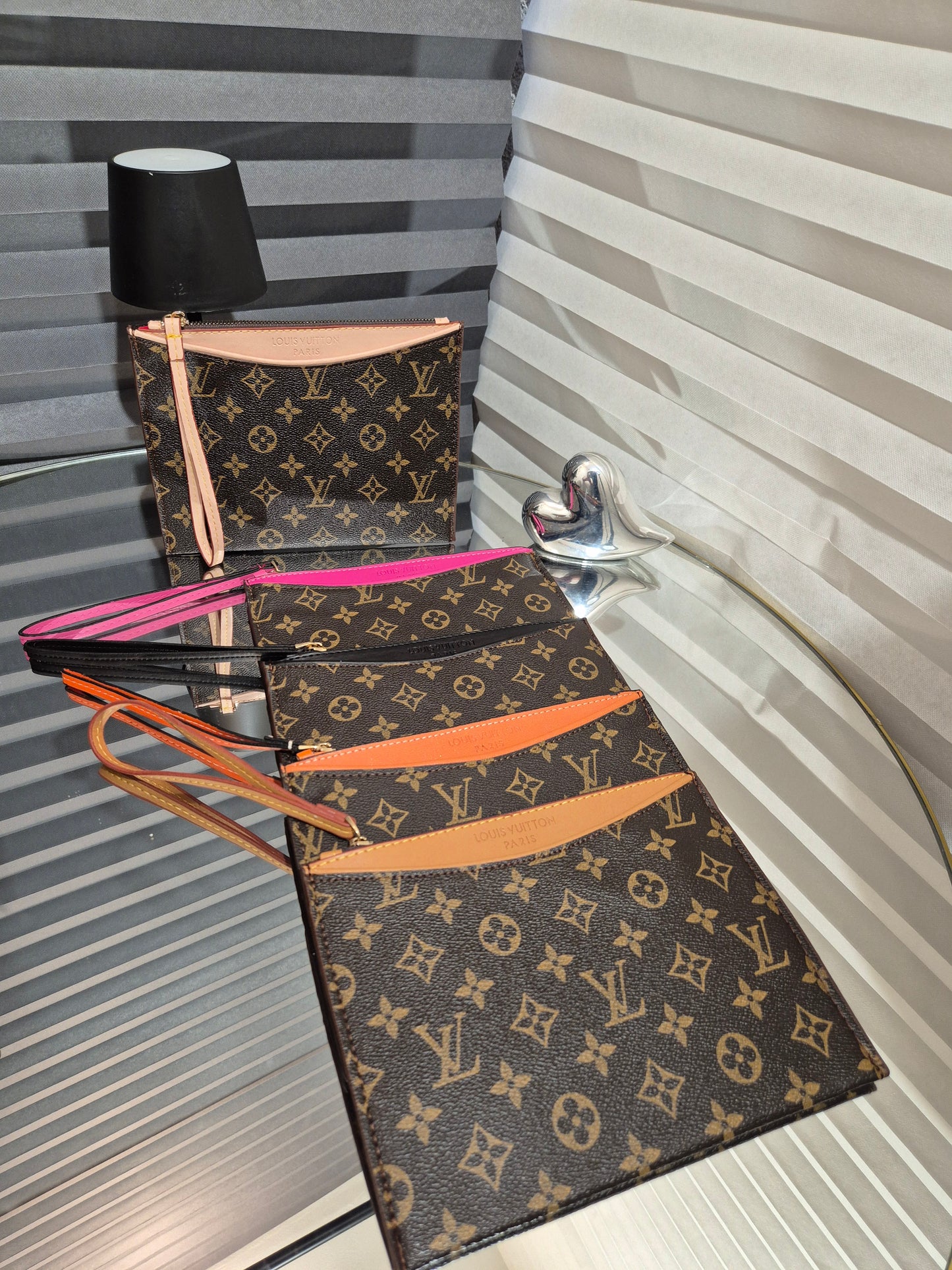 Louis Vuitton-Pismo torbica