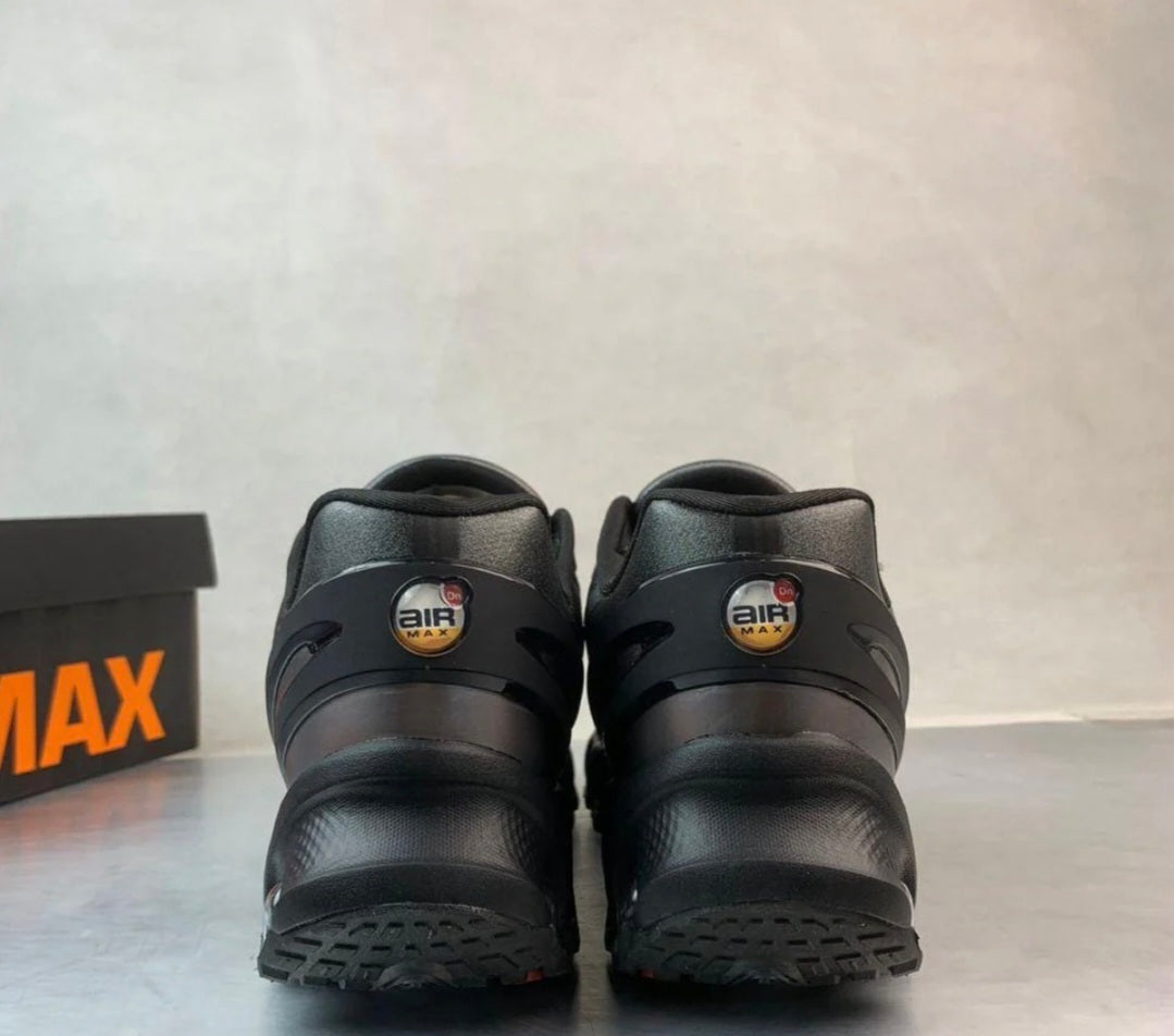 Nike Air Max DN8 black