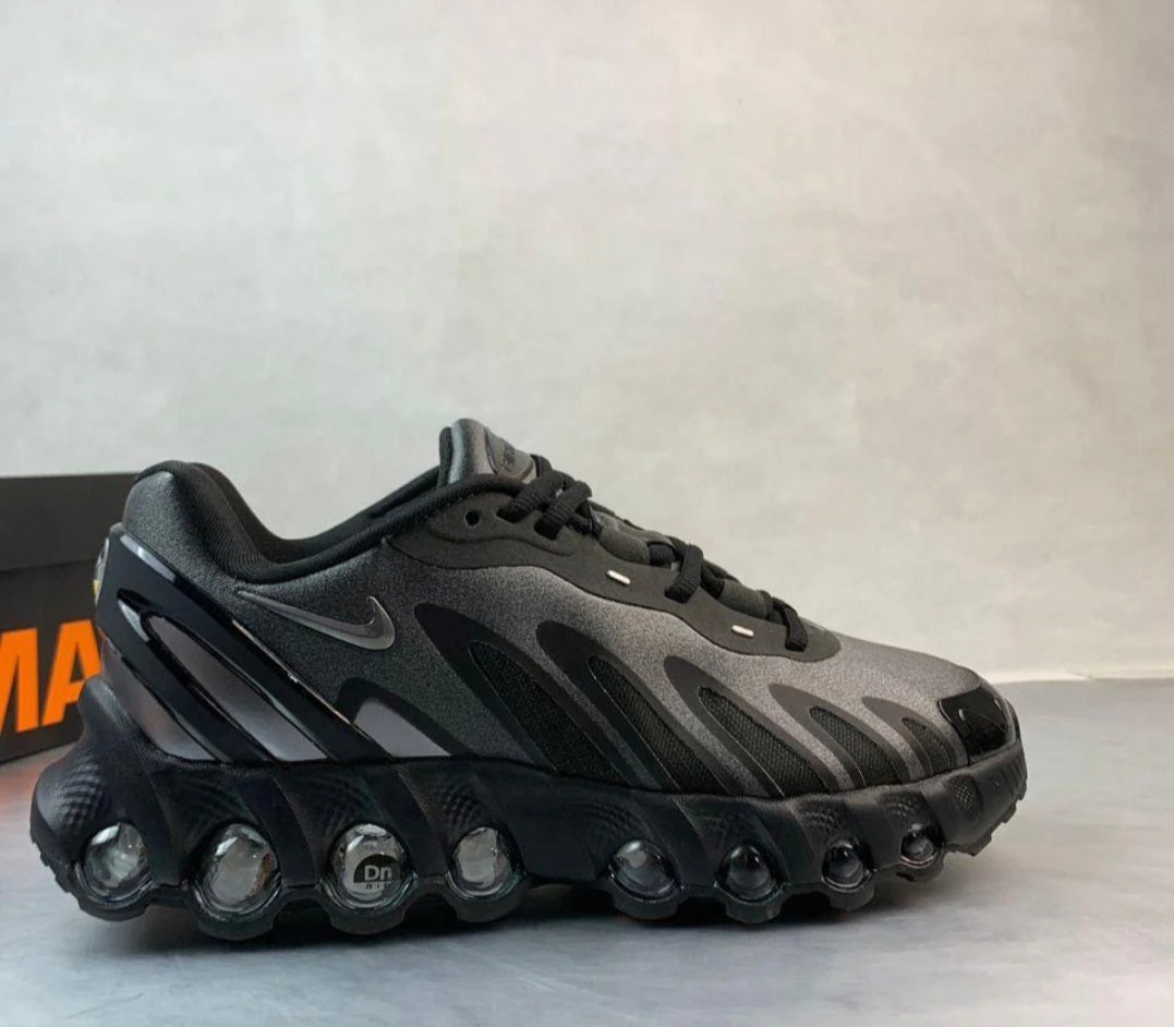 Nike Air Max DN8 black