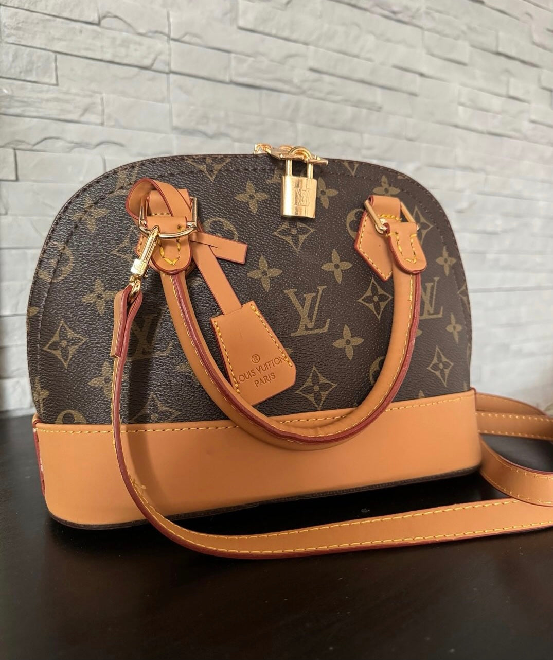 Louis Vuitton Alma