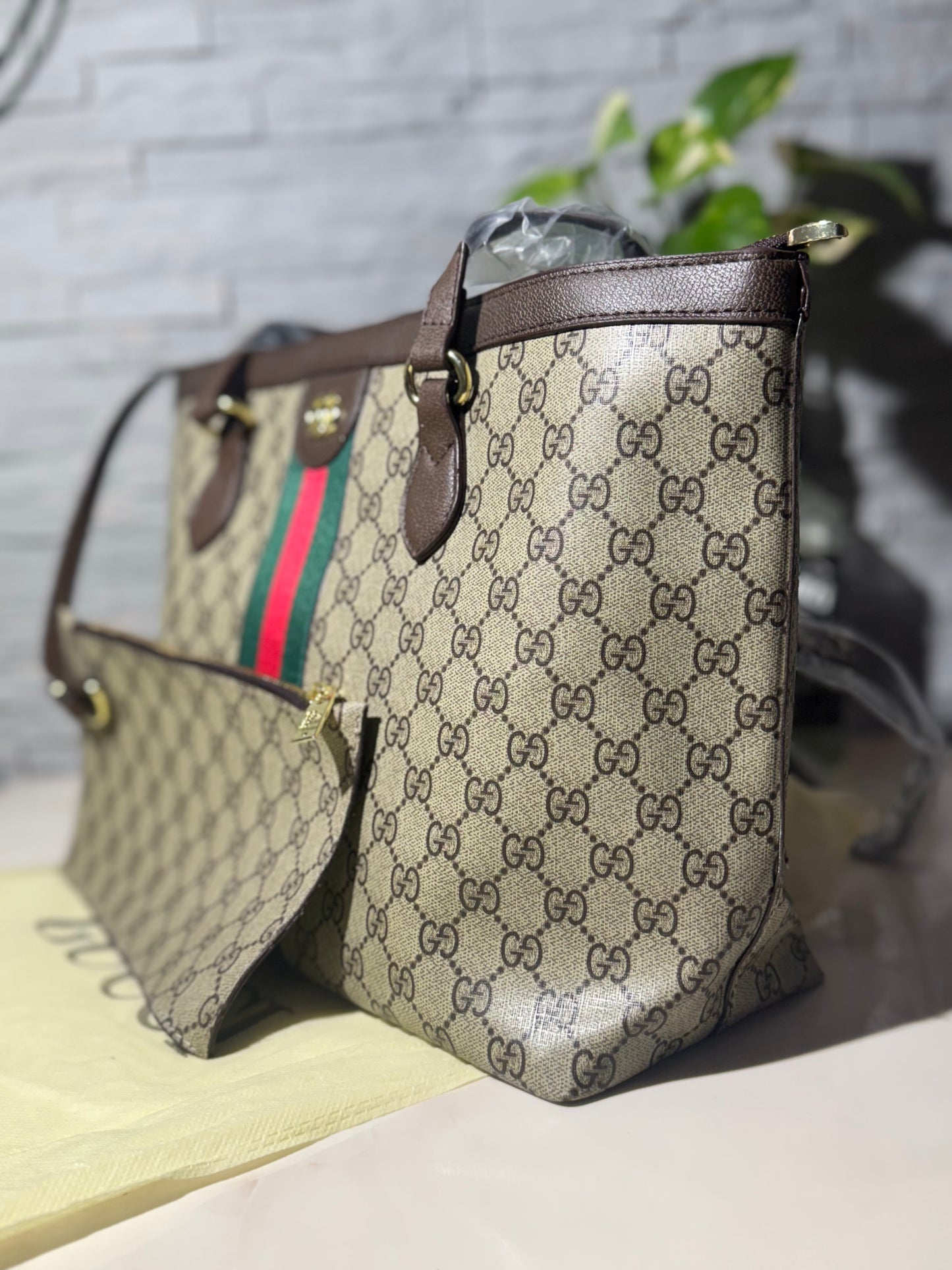 Gucci neverfull