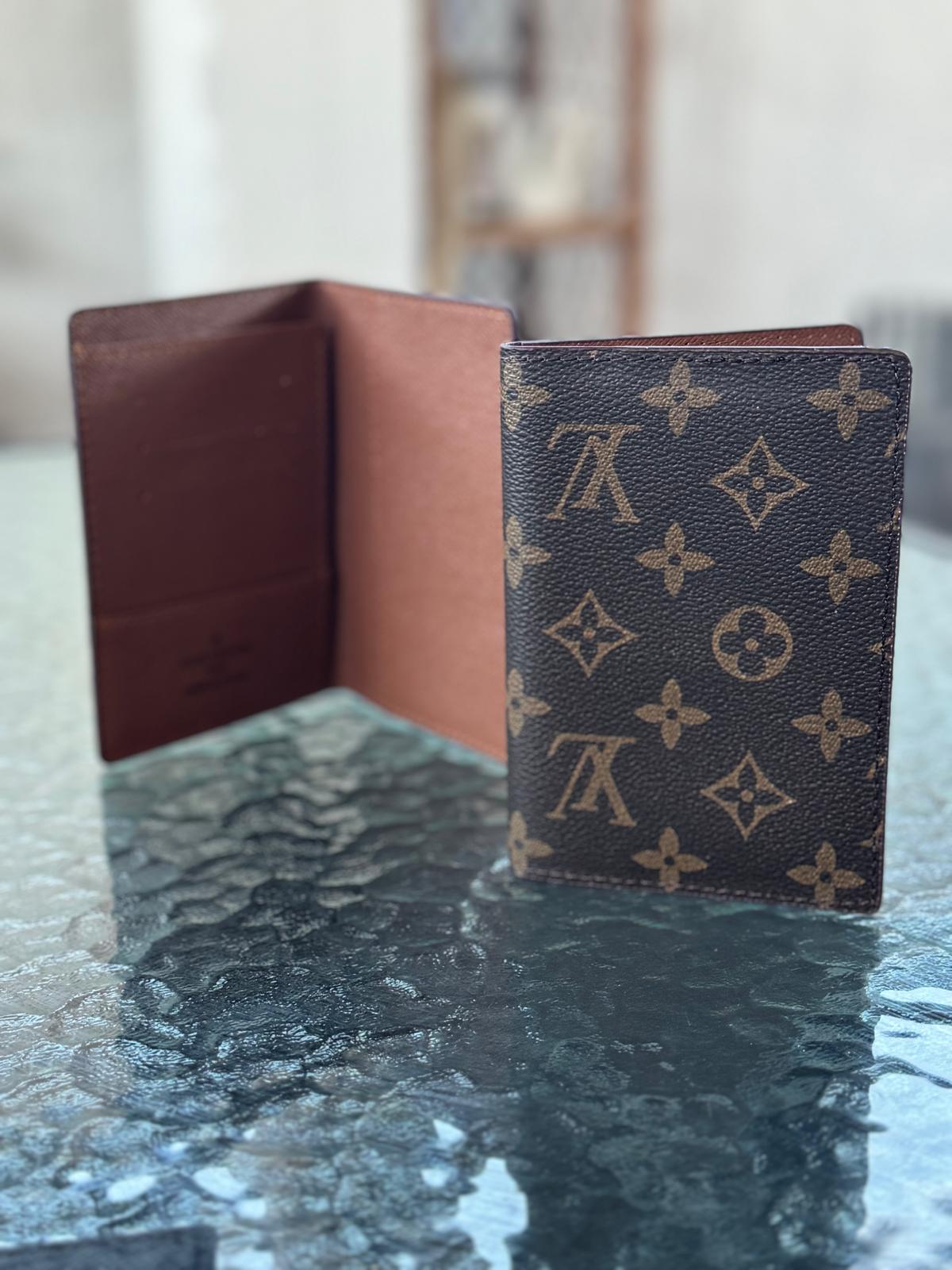 Louis Vuitton Novčanik za kartice i Putovnicu UNISEX