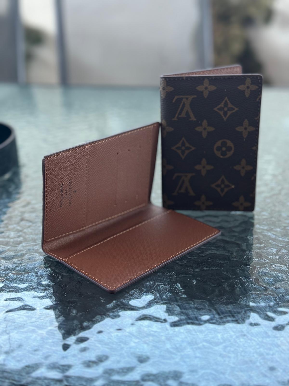 Louis Vuitton Novčanik za kartice i Putovnicu UNISEX