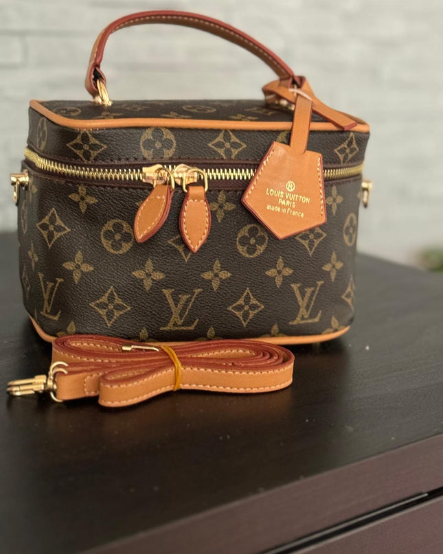 Louis vuitton monogram venus bag