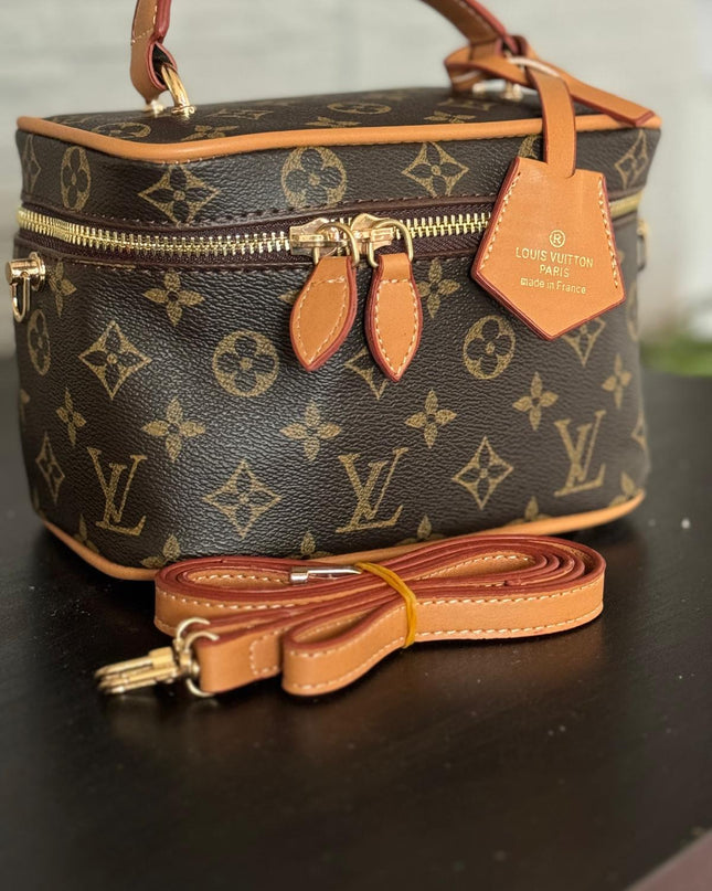 Louis vuitton monogram venus bag