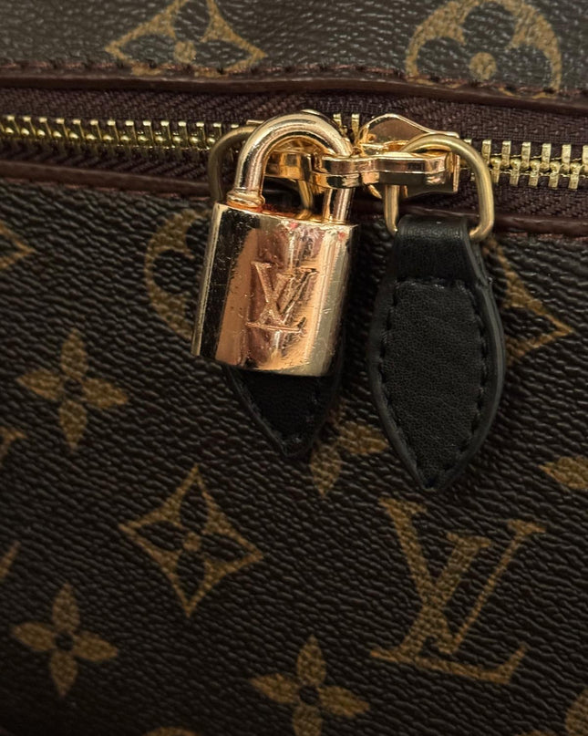 Louis vuitton monogram venus bag