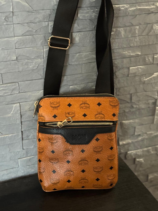 MCM muška torbica