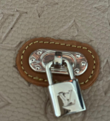 Louis Vuitton Exclusive