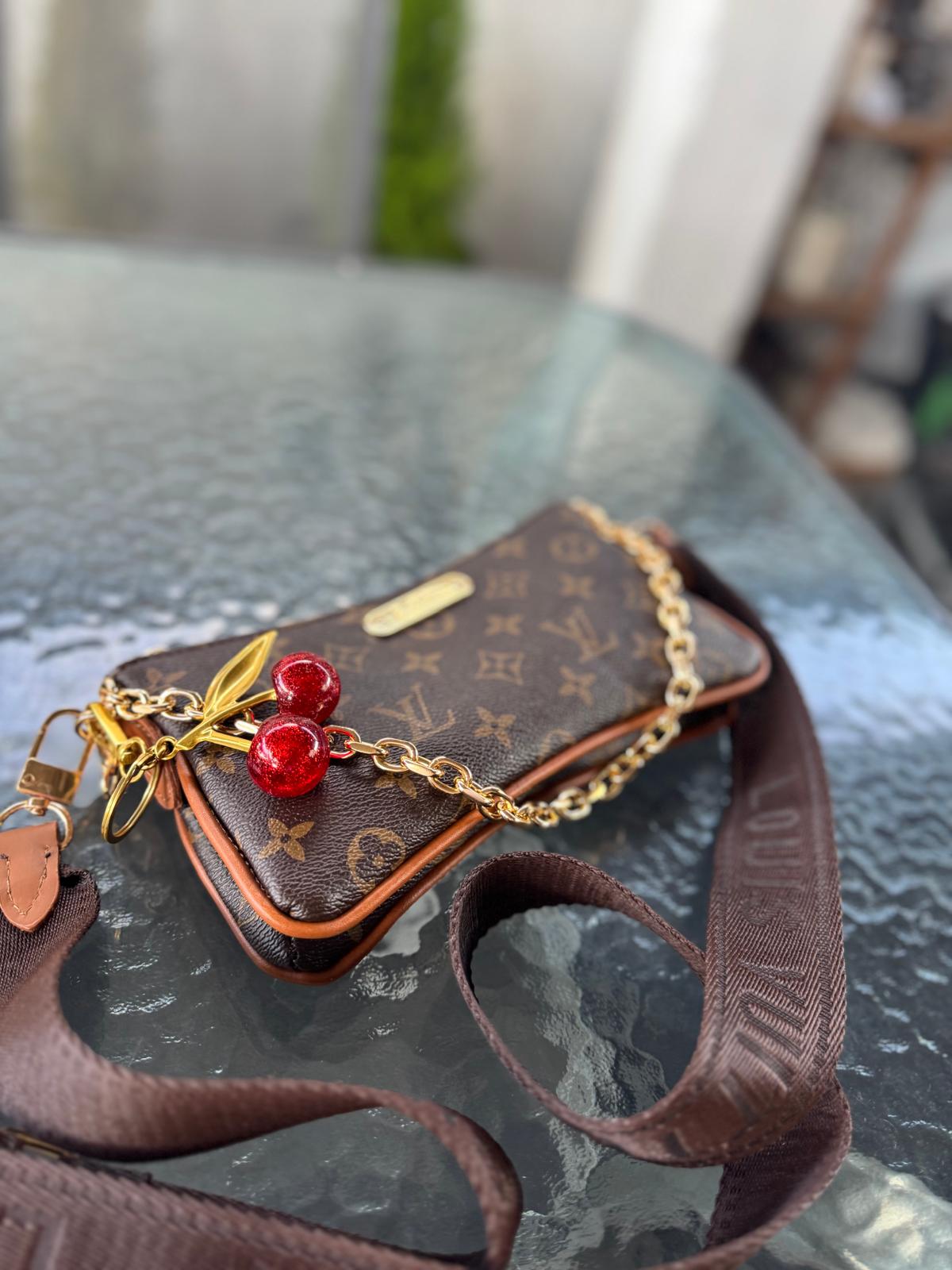 Louis Vuitton " Cherry "           NOVI MODEL 2025