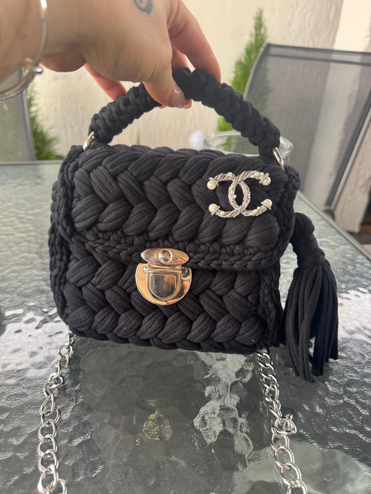 Torbica ručni rad - crna