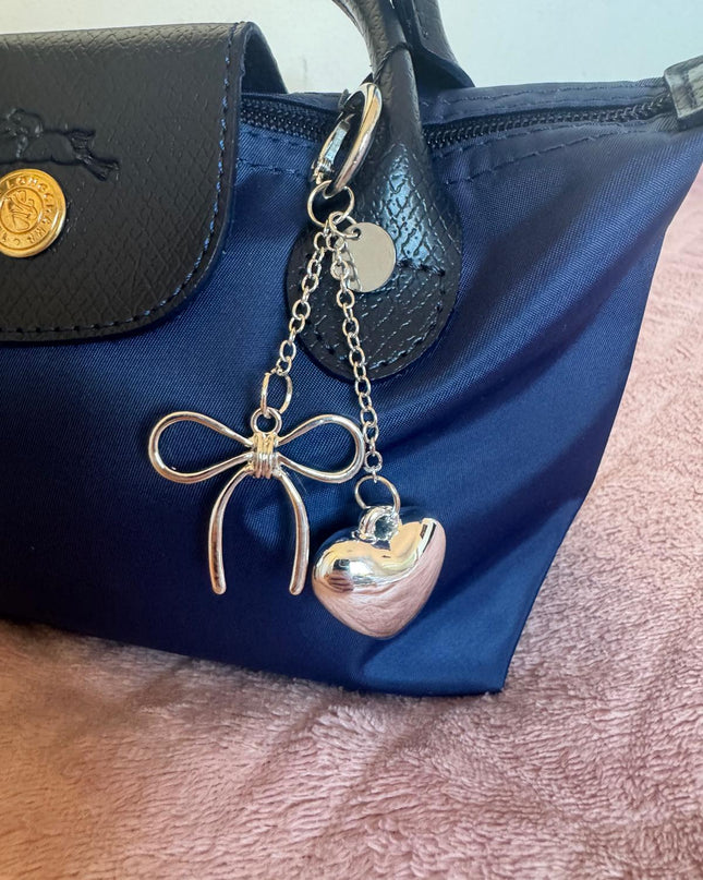 Dodatak za torbice- srce i mašna