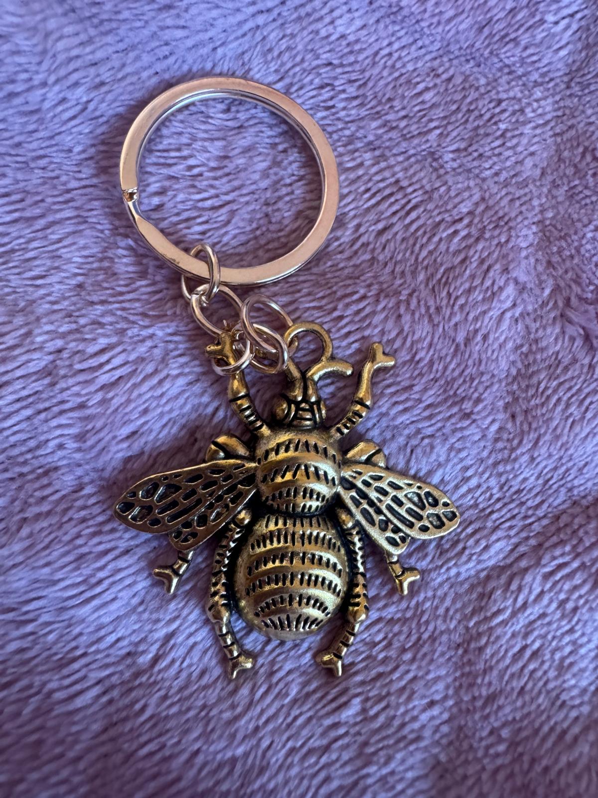 Dodatak za torbice - pčelica