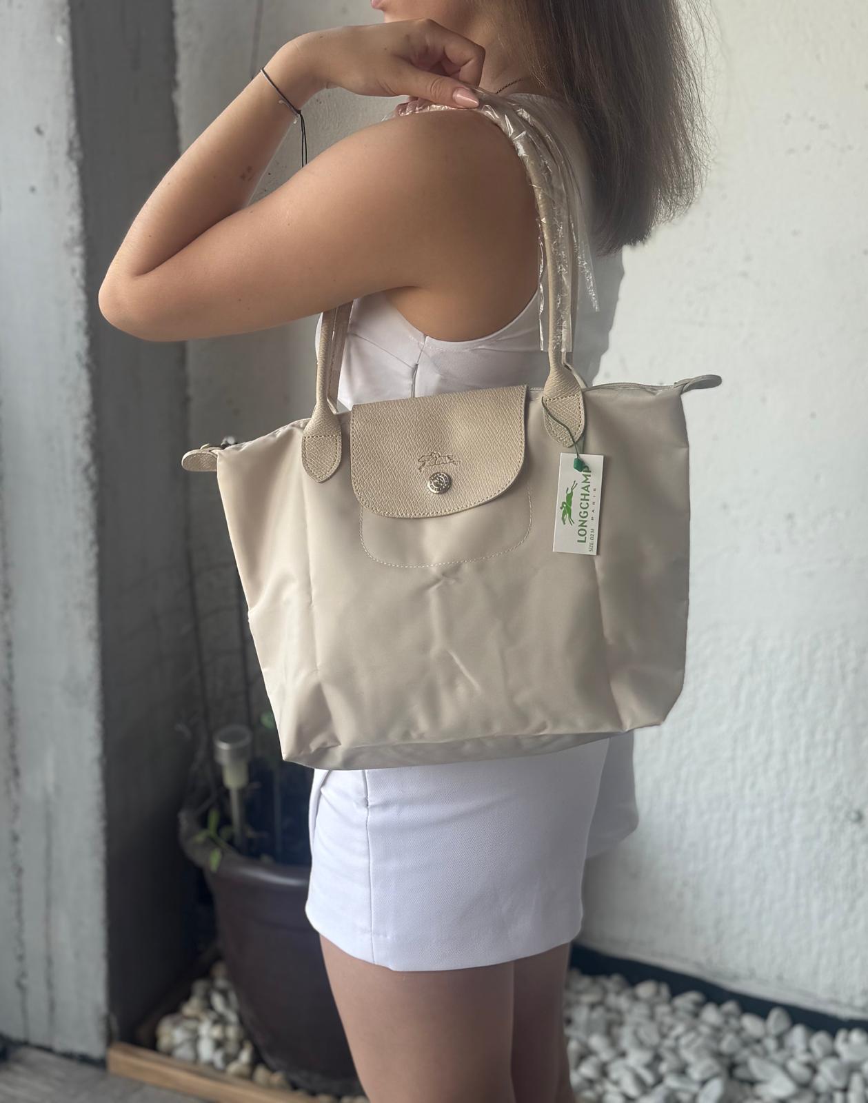 Longchamp M modeli