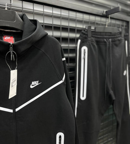 Nike tech fleece