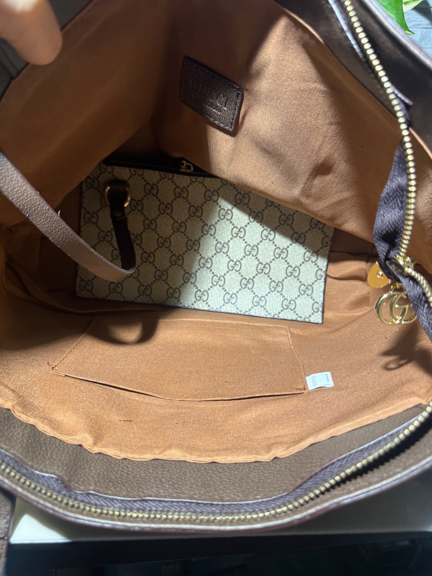 Gucci neverfull