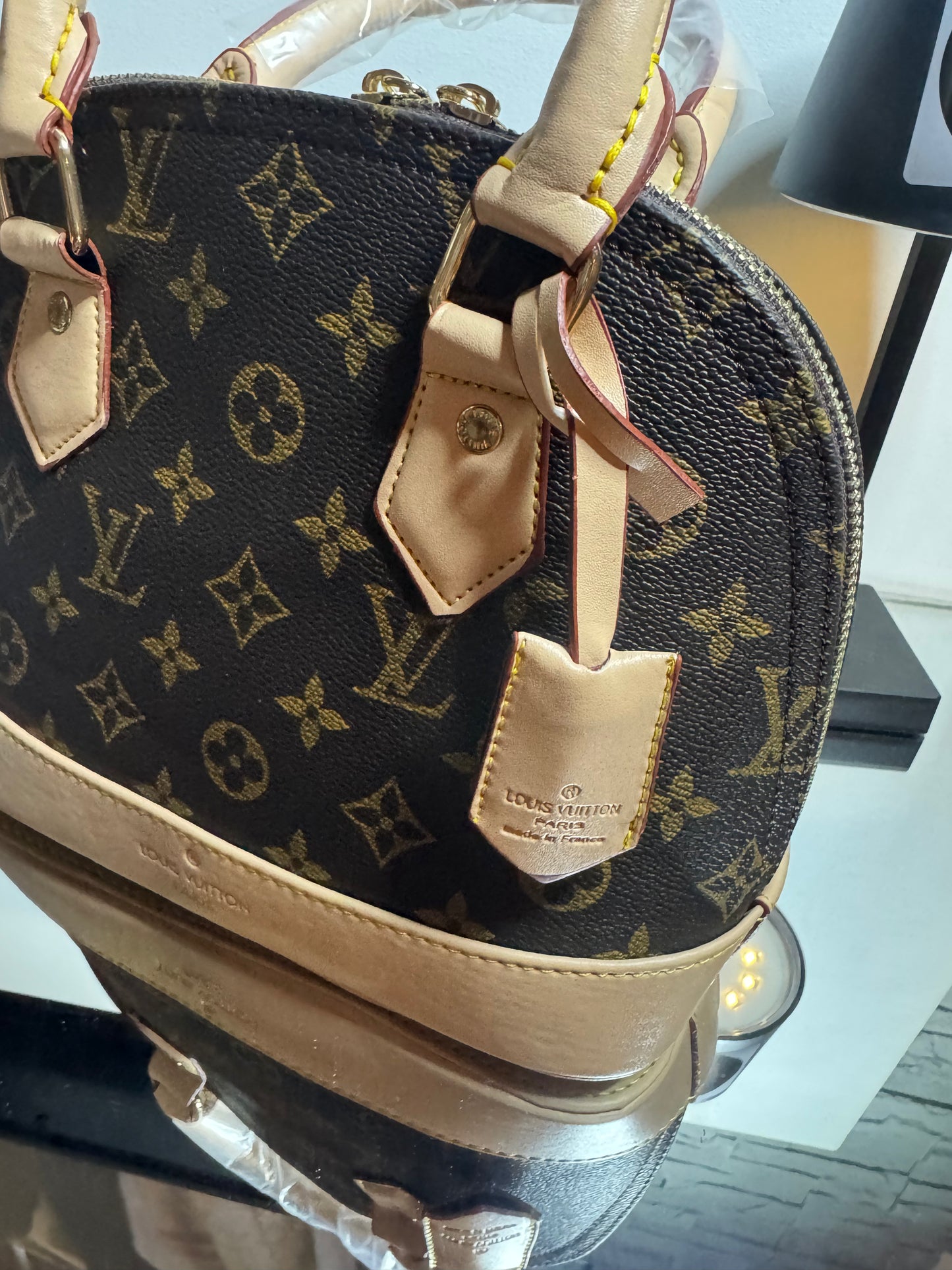Louis Vuitton Alma
