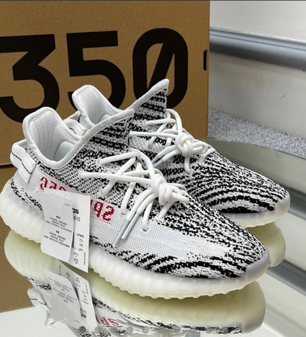 Yeezy boost '350' Zebra