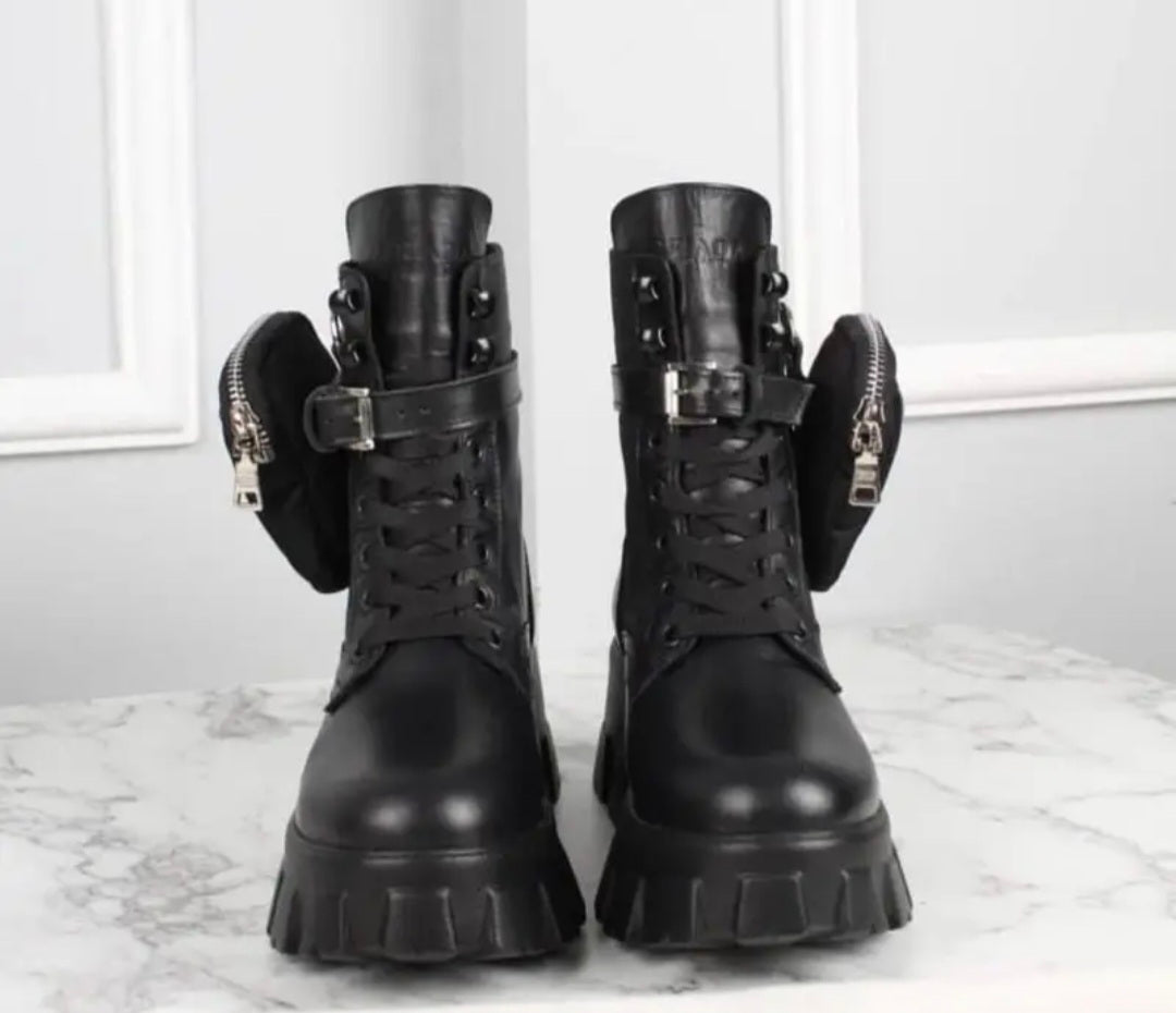 Prada Monolith Čizme Crne