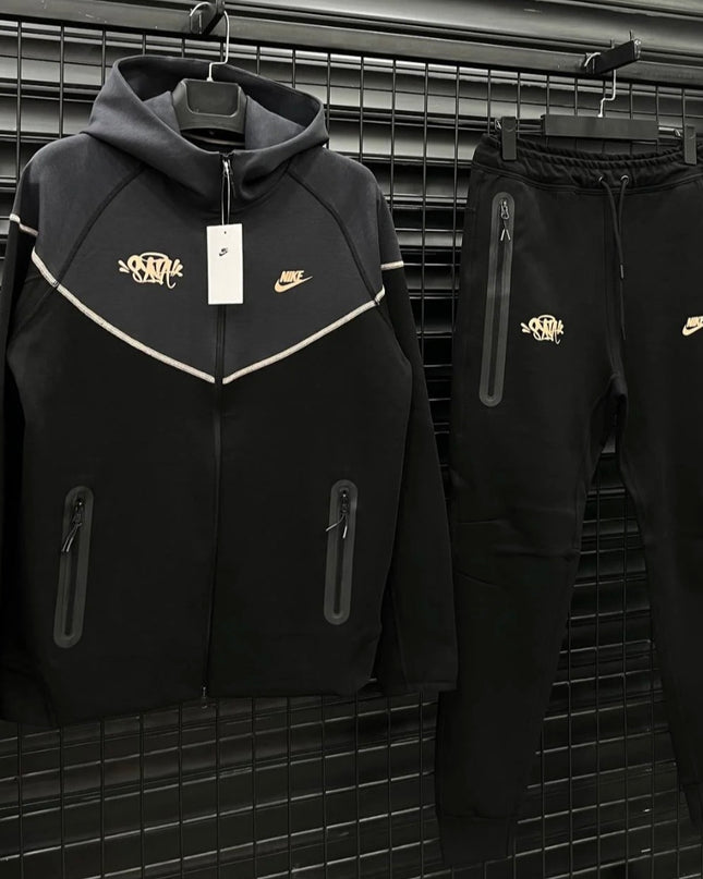 Nike Tech Fleece Syna