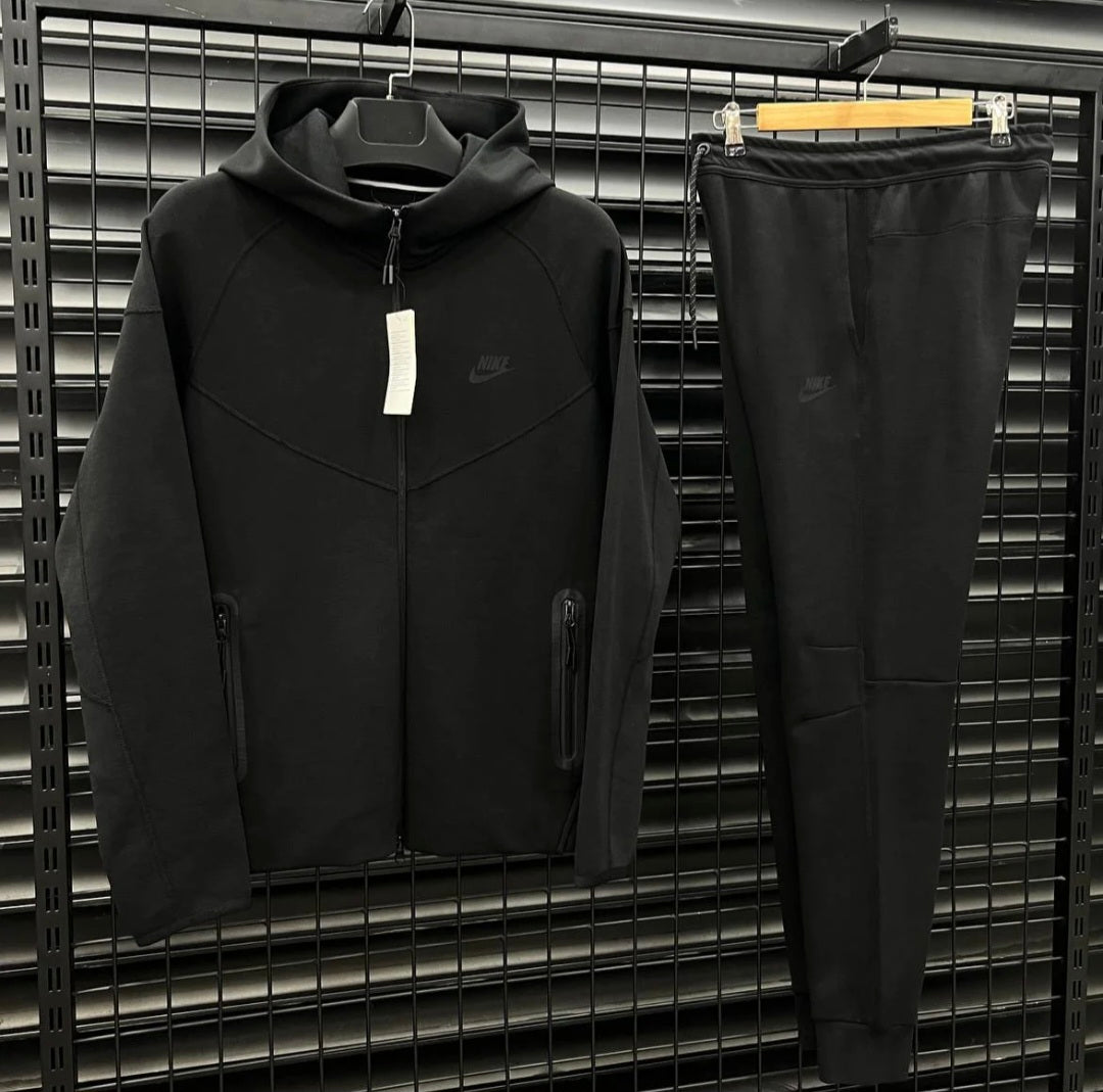 Tech Fleece AAA++