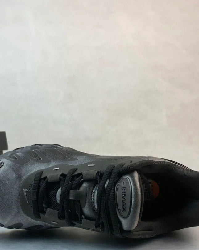 Nike Air Max DN8 black