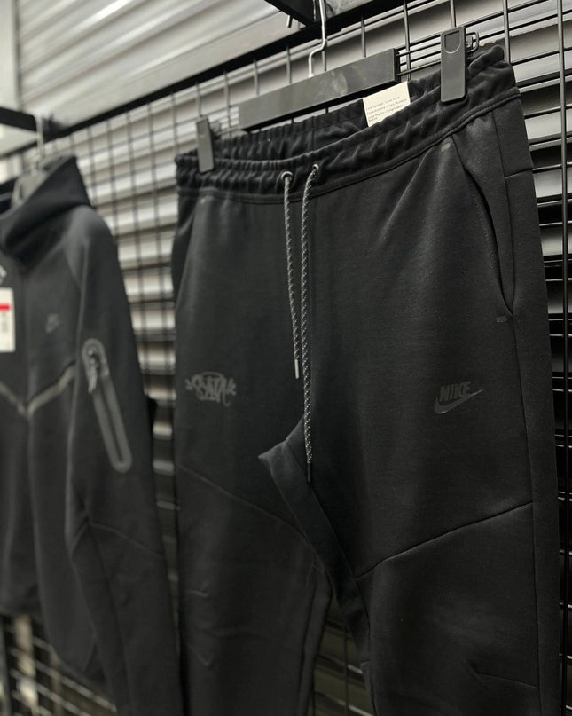 Nike Tech Fleece