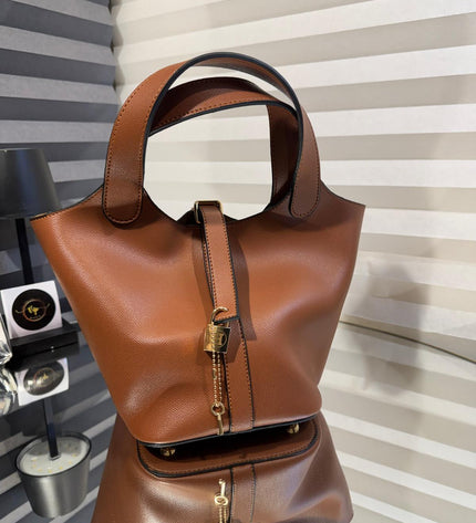 Hermes bucket bag