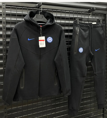 Nike Tech Fleece Inter