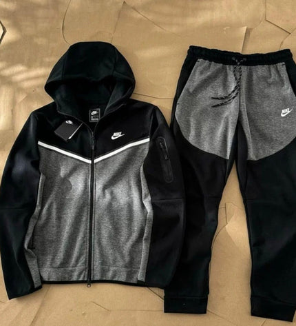Nike Tech Fleece