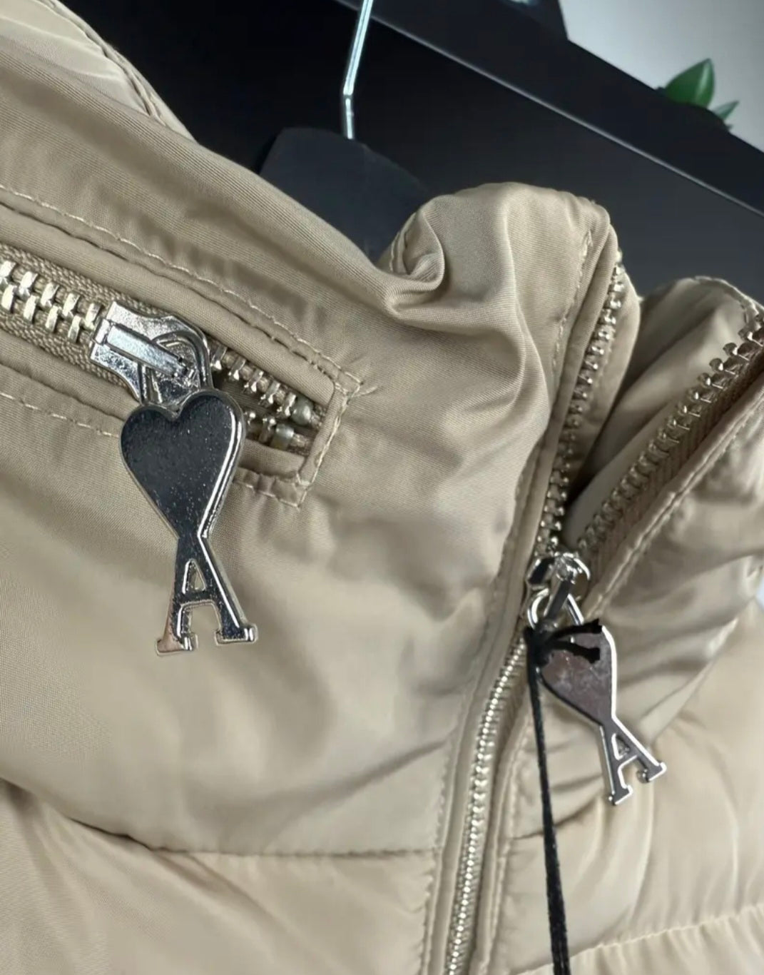 Ami down jacket bež