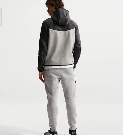 Nike Tech Fleece