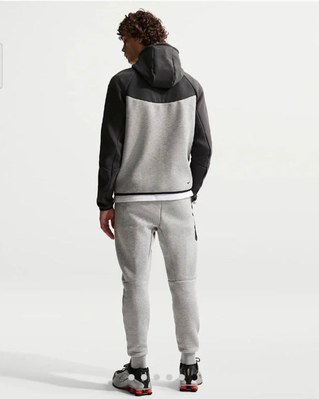 Nike Tech Fleece