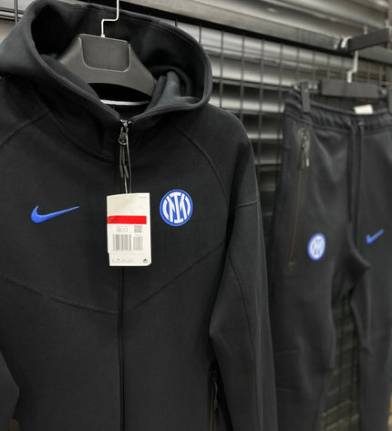 Nike Tech Fleece Inter