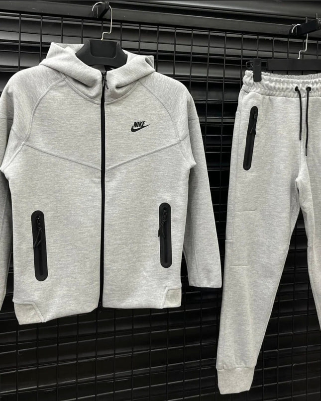NIKE TECH FLEECE KIDS