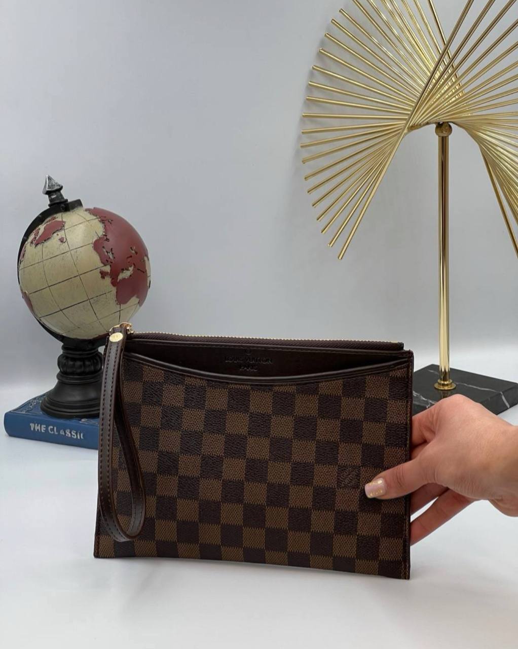 Louis Vuitton-Pismo torbica